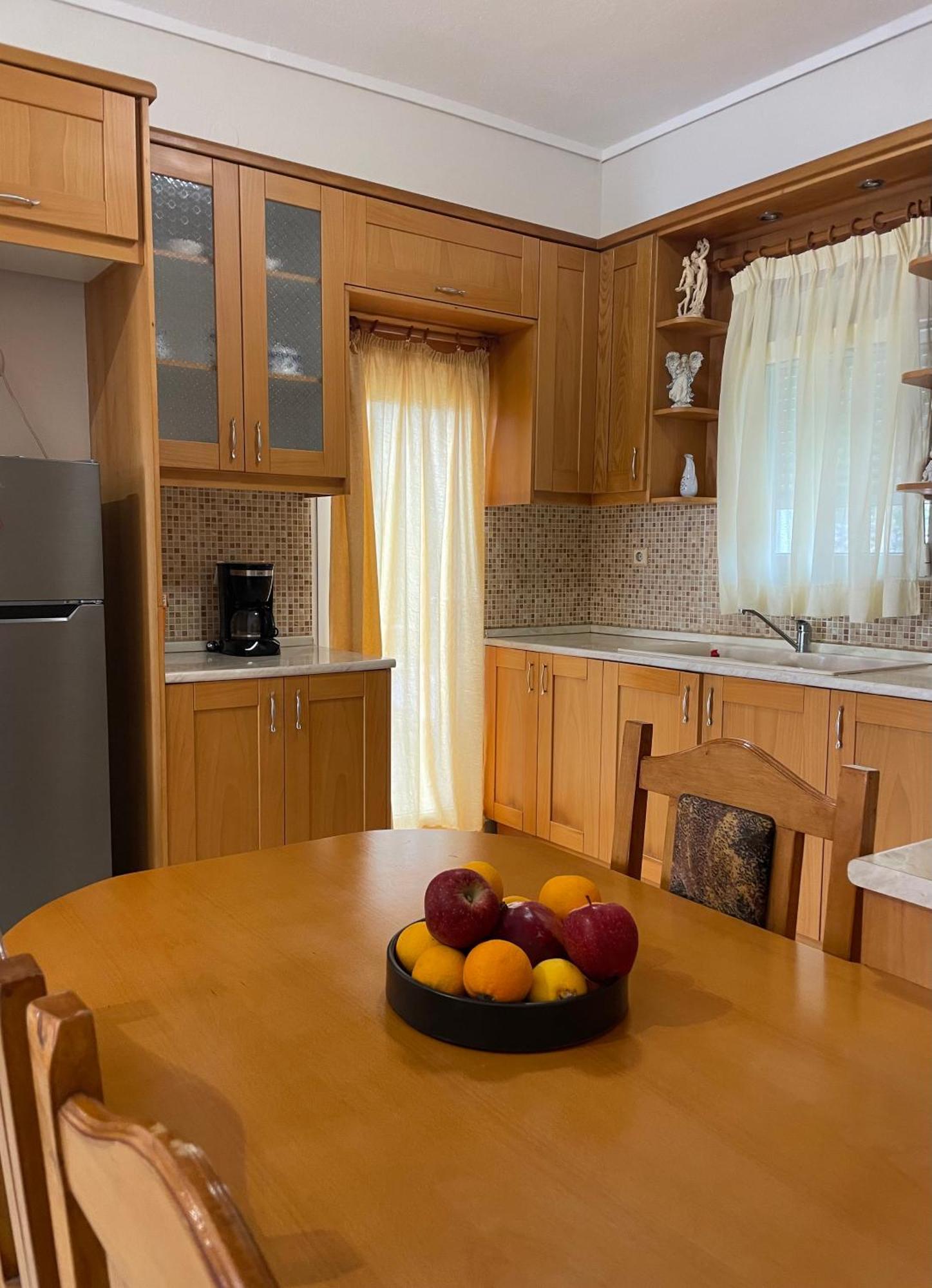 Aparthotel White Himare